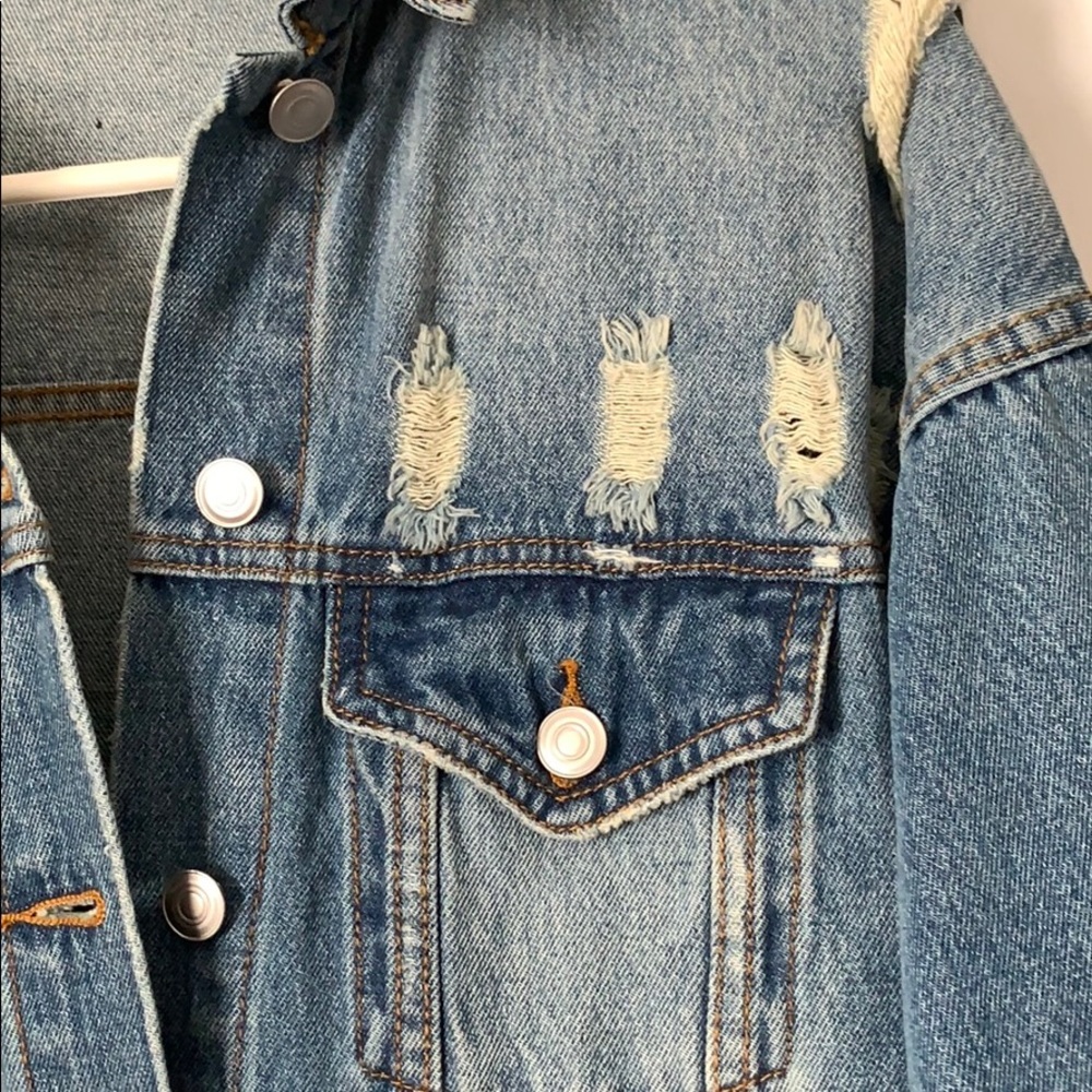Distressted Jean jacket - Picture 2 of 3